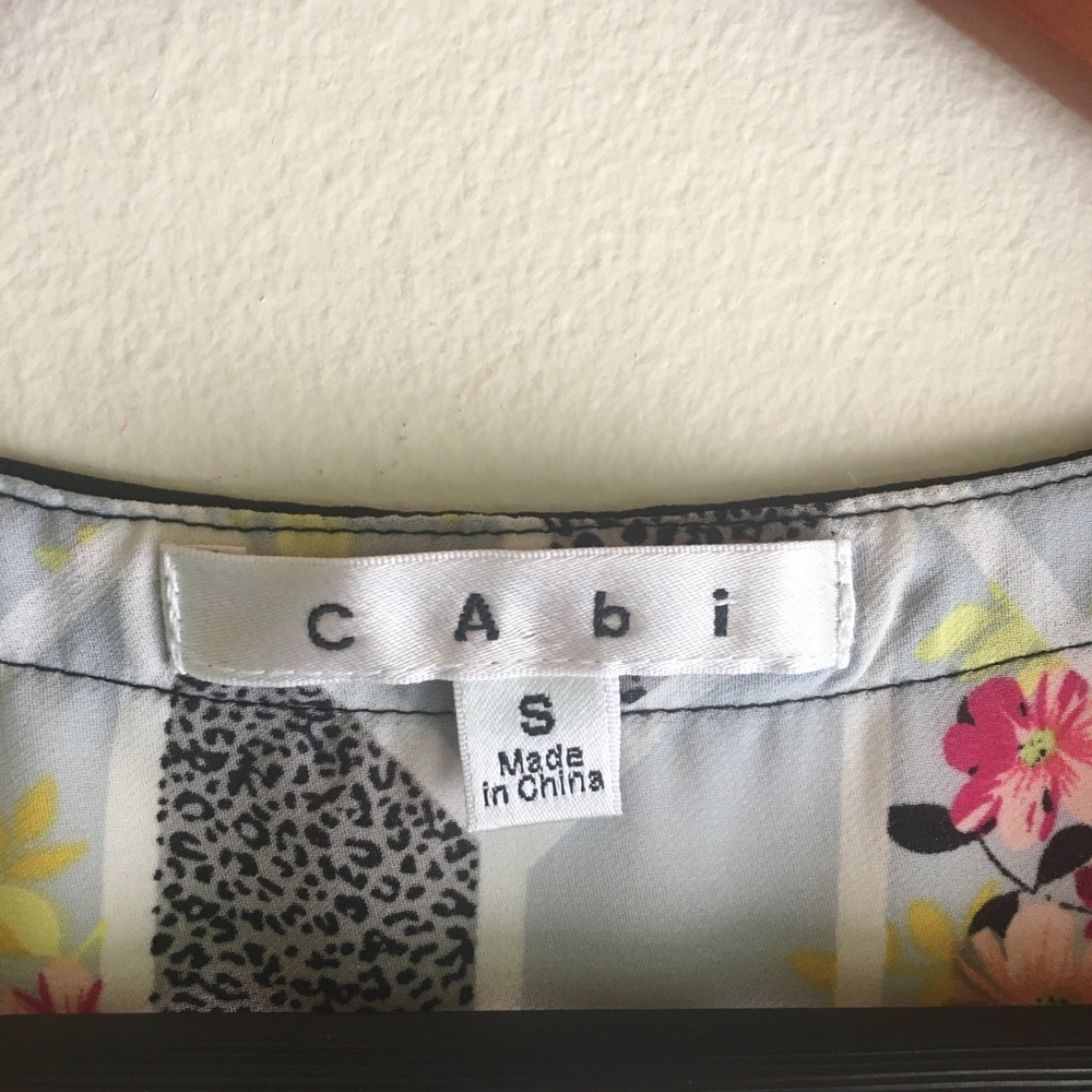 CAbi black and multicolor floral top size small - Picture 2 of 11